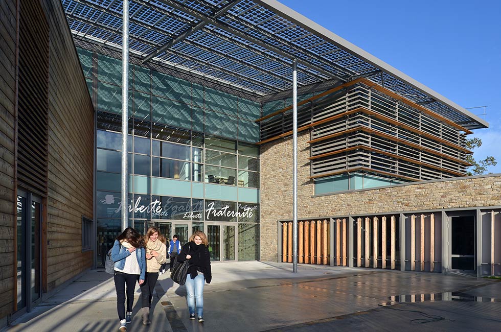 Construction du lycée polyvalent Aimé Césaire, à Clisson (44)